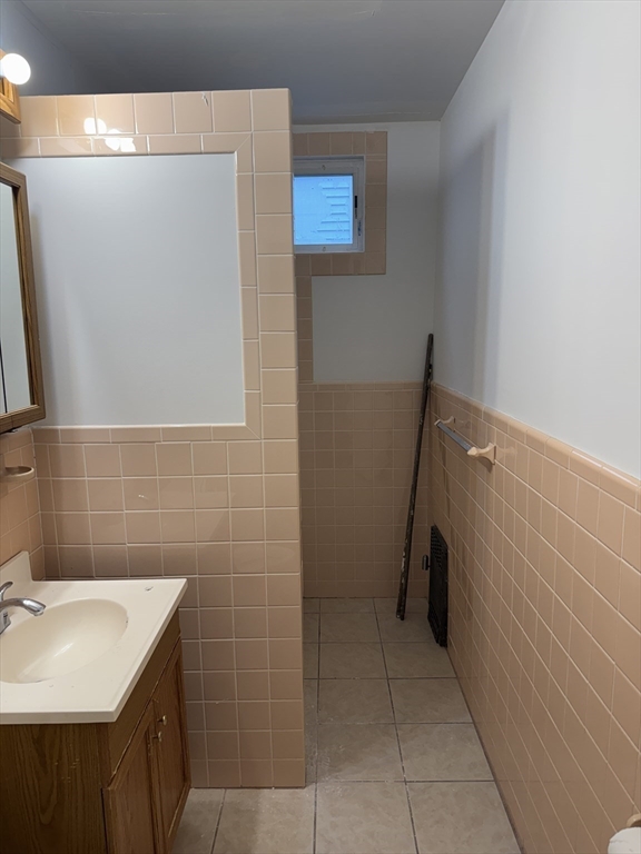 Boston, Massachusetts 02135, United States, 2 Bedrooms Bedrooms, ,1 BathroomBathrooms,Residential,Active,248597