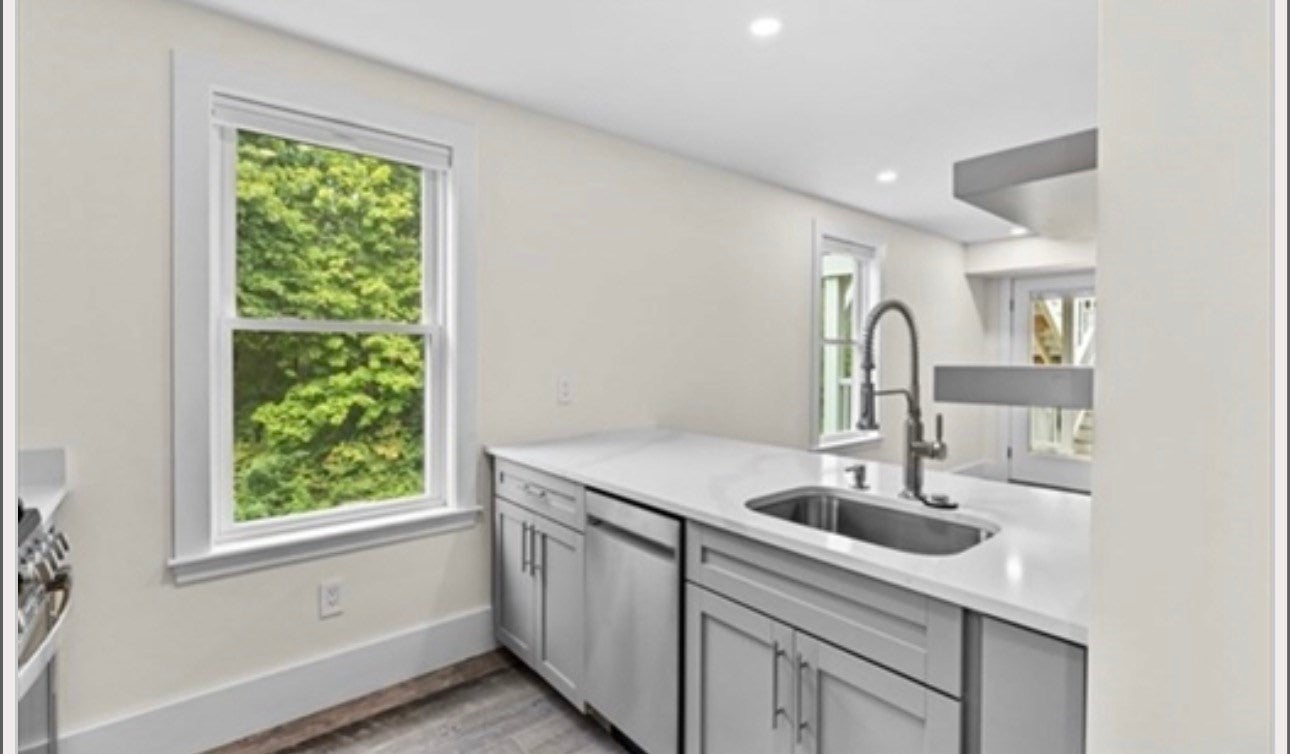 56 Spring St #3, Cohasset, MA, 56 Spring St #3, Cohasset, MA Photo #3