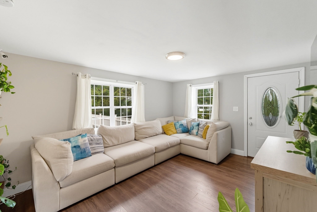 37 Inwood Rd