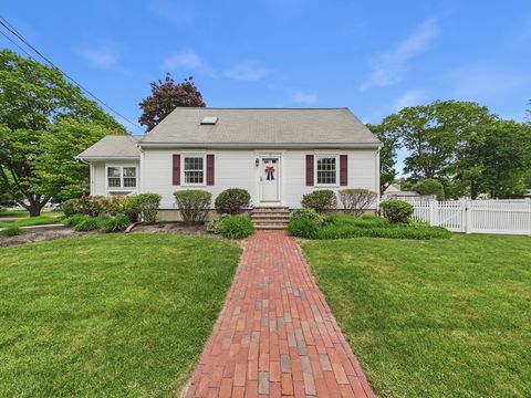 Photo of 12 S Douglas St, Rockland, MA 02370 (MLS # 73526694)