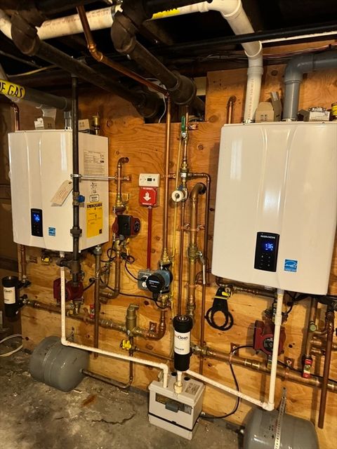 15 Waverly Ave Everett MA 02149