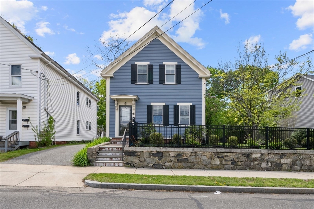 Photo of 94 William St, Stoneham, MA