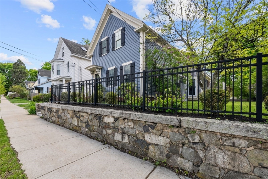 94 William St, Stoneham, MA Photo #32