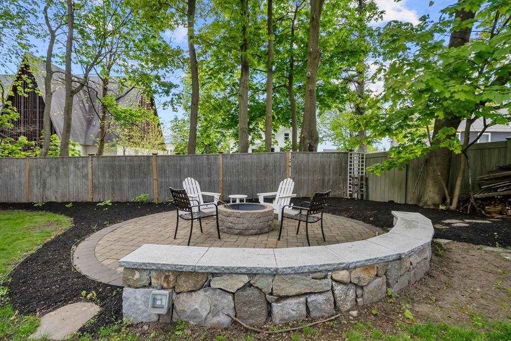 94 William St, Stoneham, MA Photo #24
