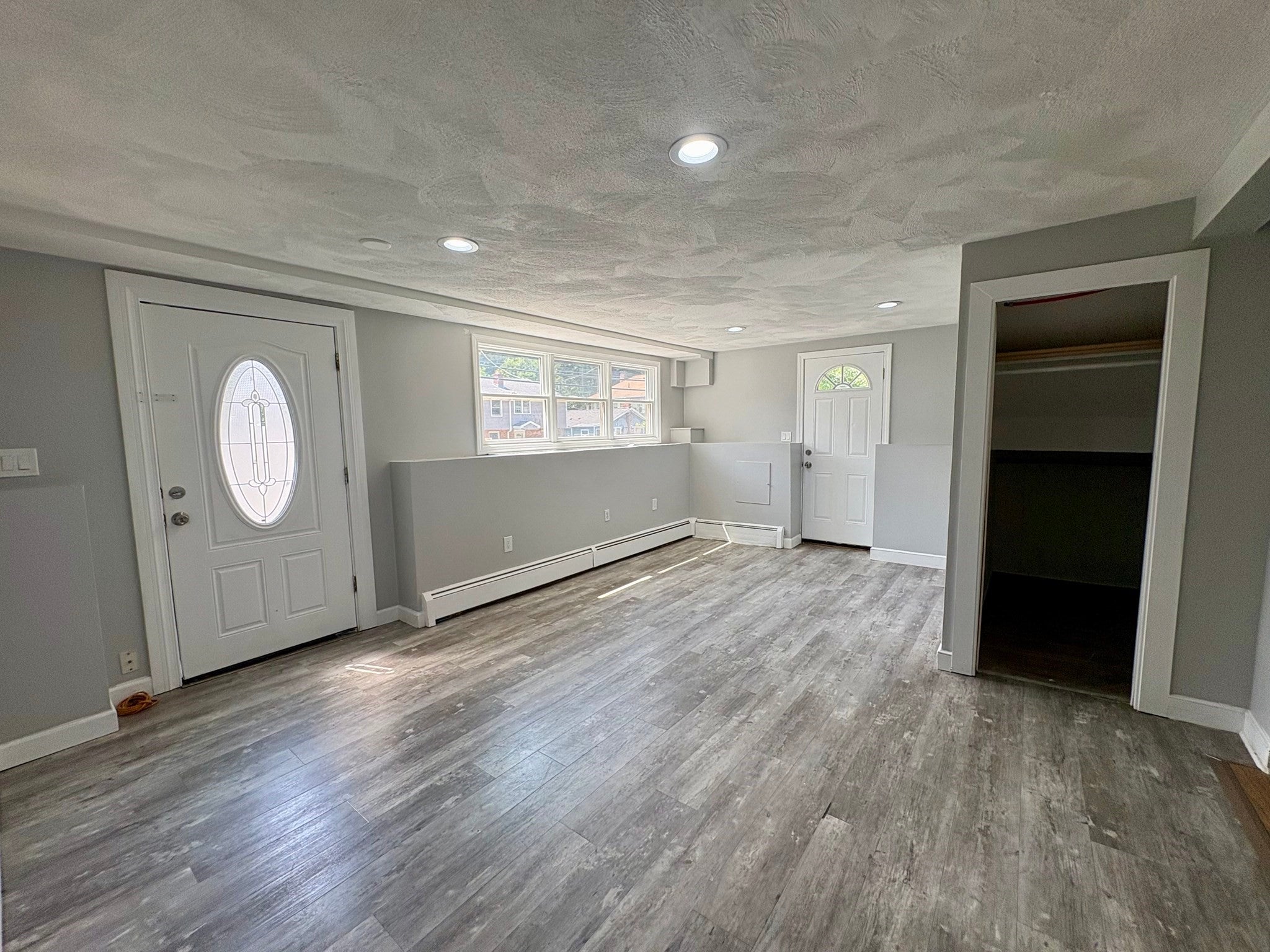 150 Grove St 1