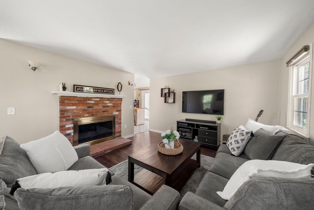33 Billington Sea Rd