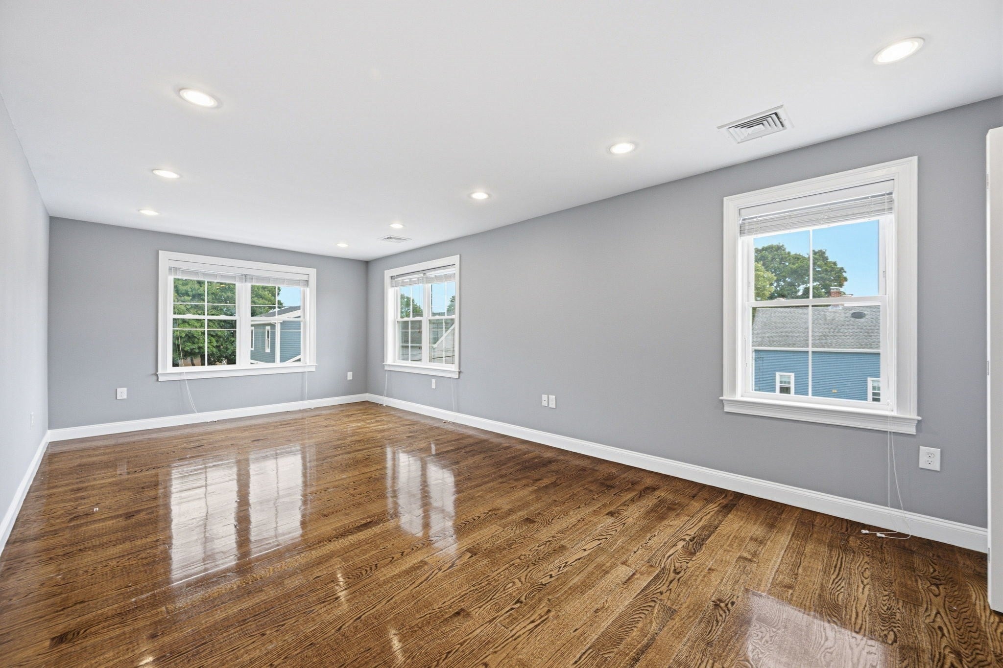 305 Lynn St, Malden, MA Photo #16