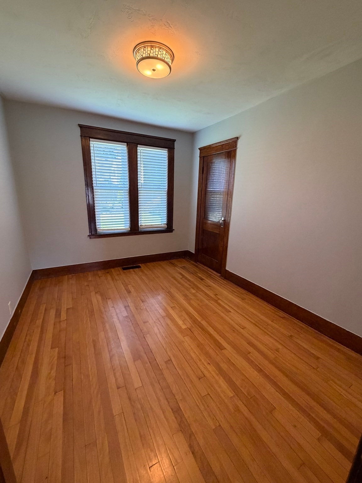 8 Elton St #1, Worcester, MA, 8 Elton St #1, Worcester, MA Photo #9