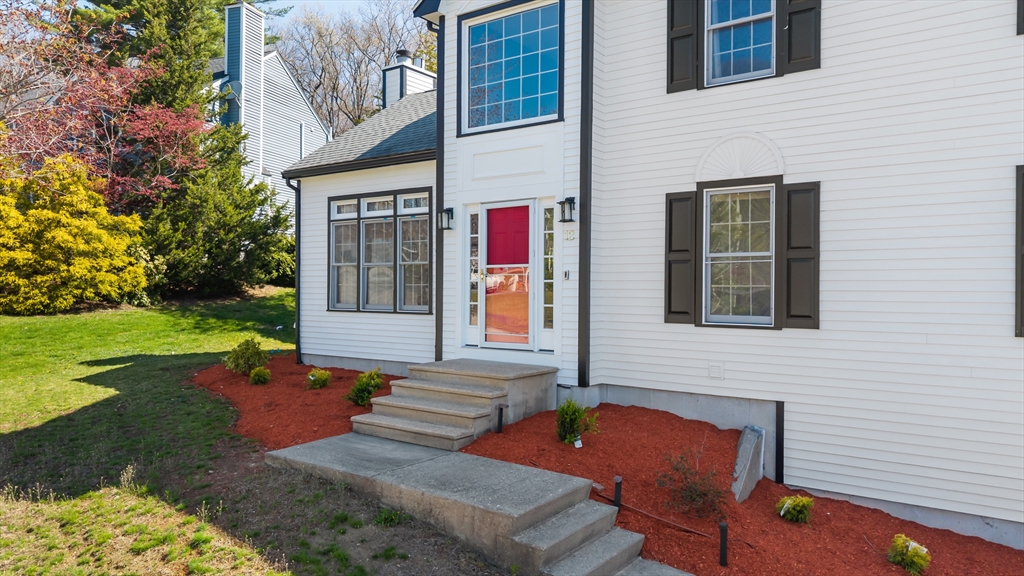 12 Thistle Hill Drive