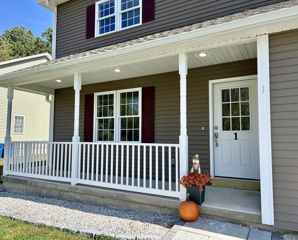 1 Heritage Lane