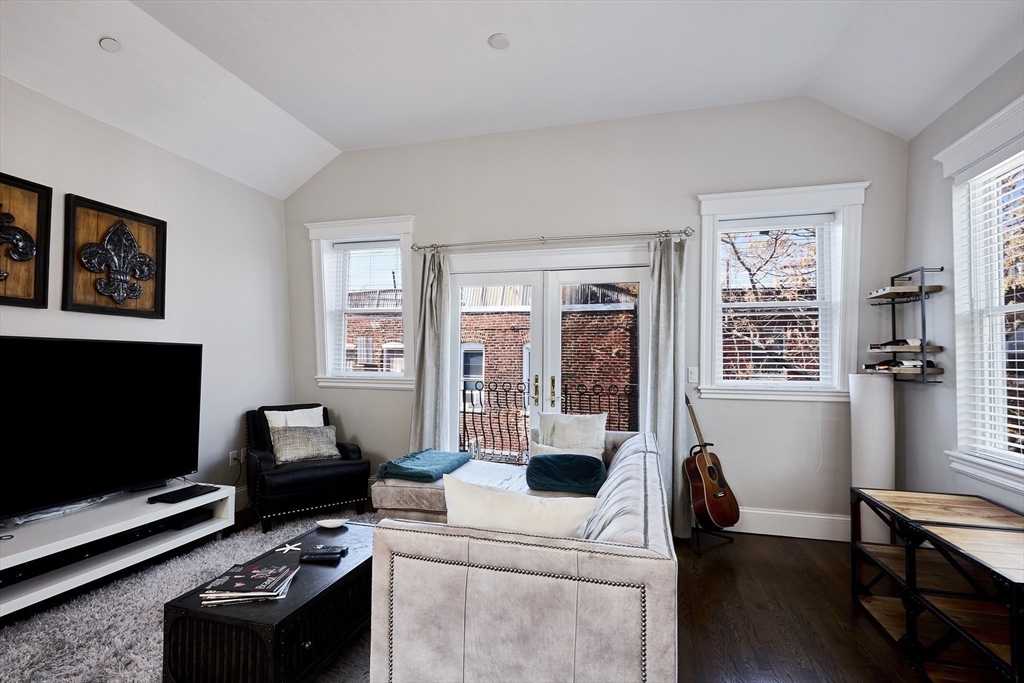 290 North St 4