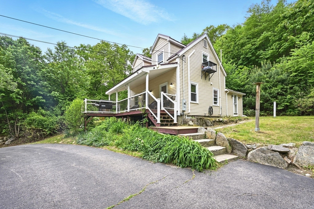 24 Barnett Rd