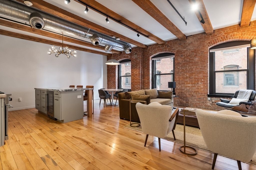 21 Wormwood Street 411