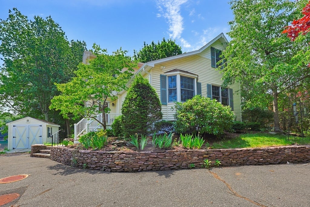 82 Ridge Road