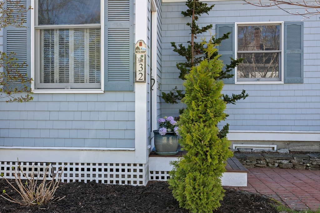 32 Everett Road