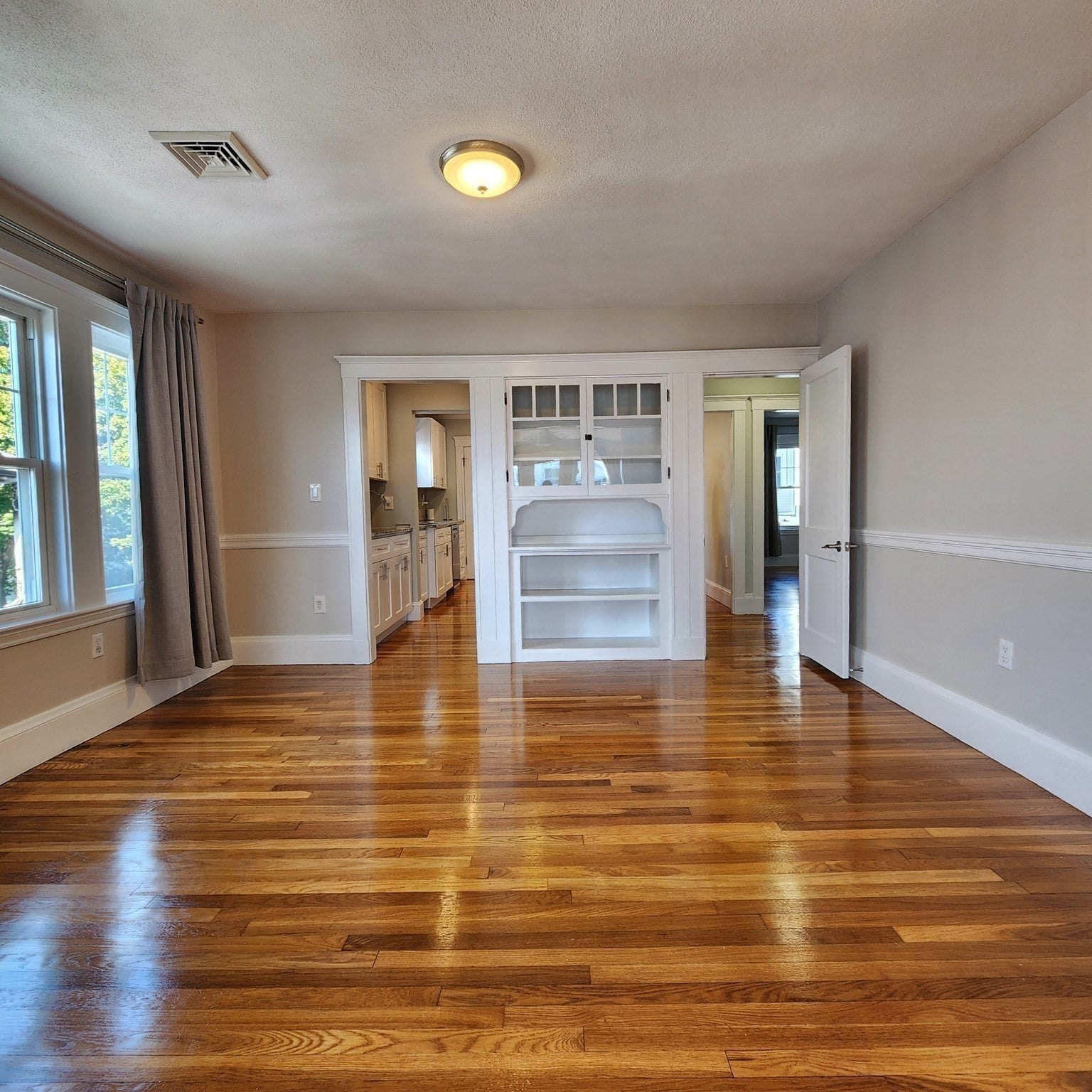 57 Puritan Rd #2, Somerville, MA, 57 Puritan Rd #2, Somerville, MA Photo #2