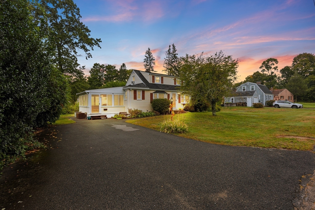 158 Rowayne Park