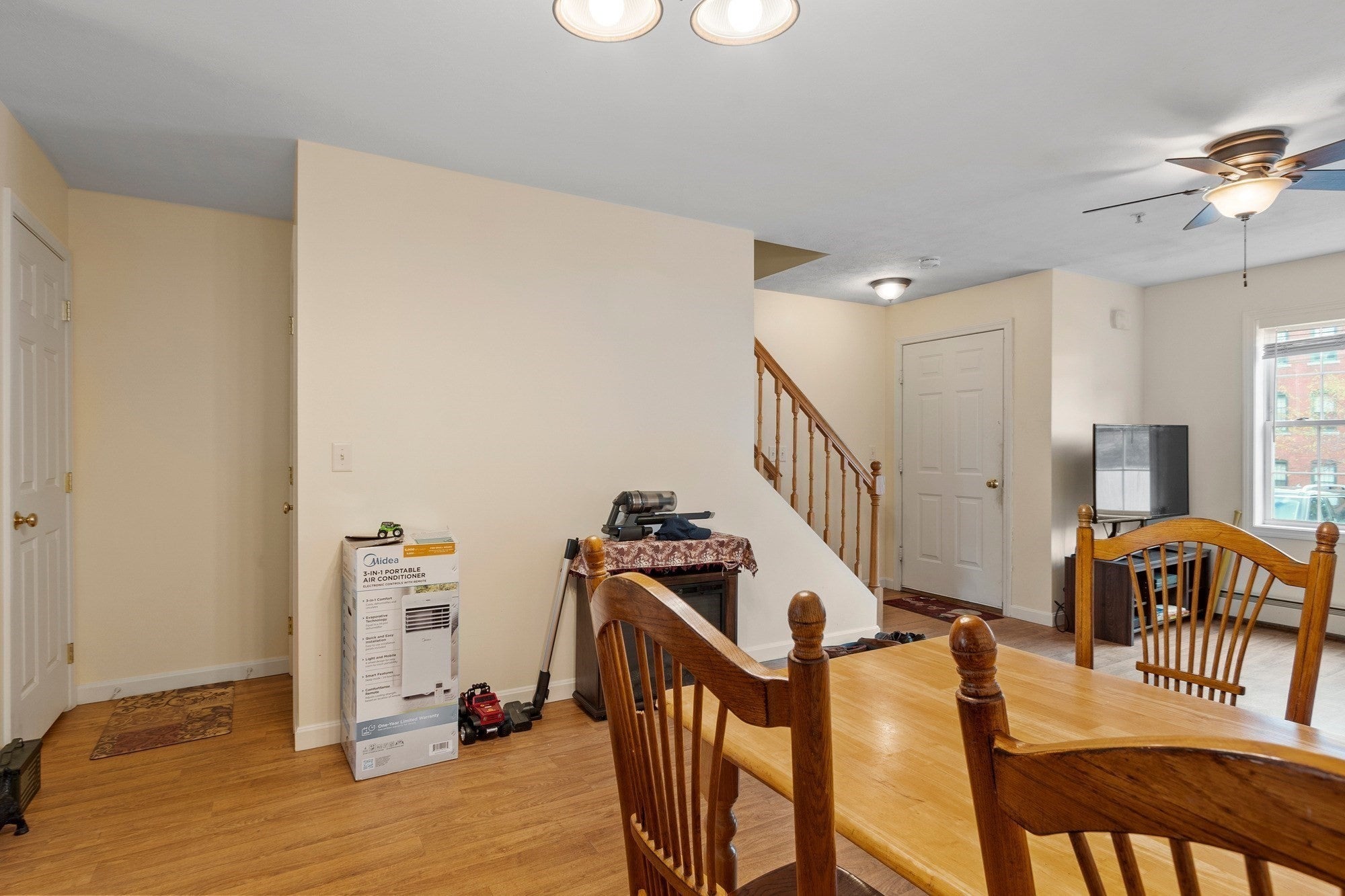 72 Lake Street 72