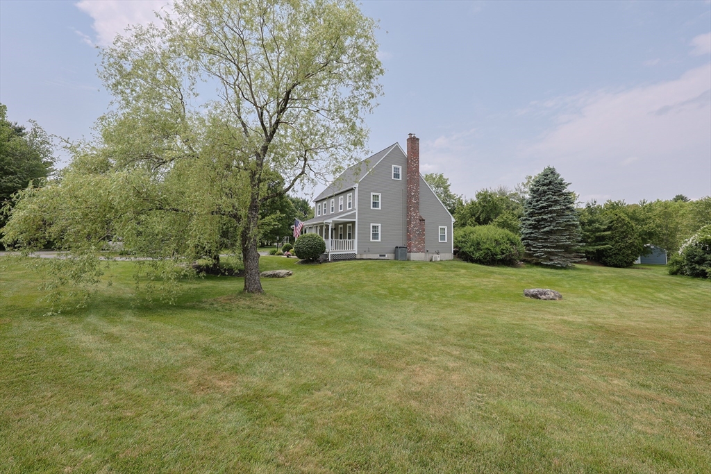 11 Stoneybrook Rd