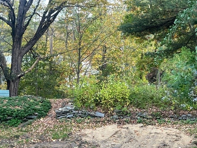 27 Maple Ave, Chester, MA, 27 Maple Ave, Chester, MA Photo #7