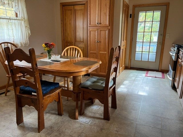 27 Maple Ave, Chester, MA, 27 Maple Ave, Chester, MA Photo #12