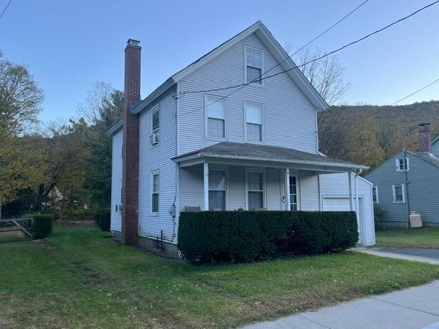 27 Maple Ave