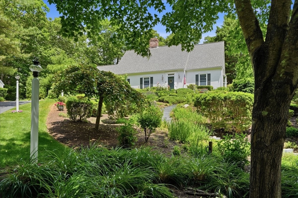11 Tower Hill Dr
