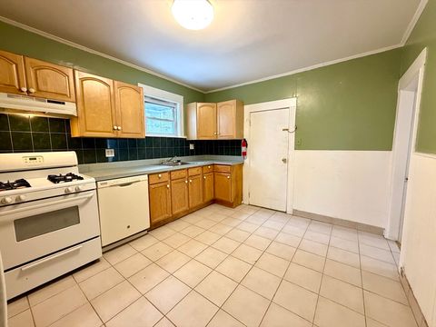 Photo of 8 Berkeley St #1, Watertown, MA 02472 (MLS # 73479199)