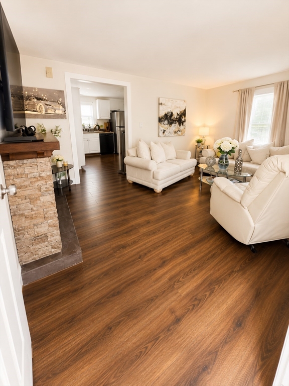 85 Beacon Ave 1