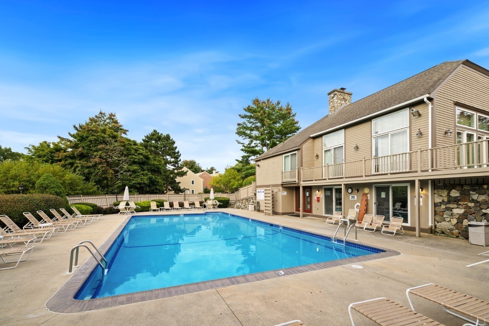 409 Lewis O Gray Dr #409, Saugus, MA Photo #34