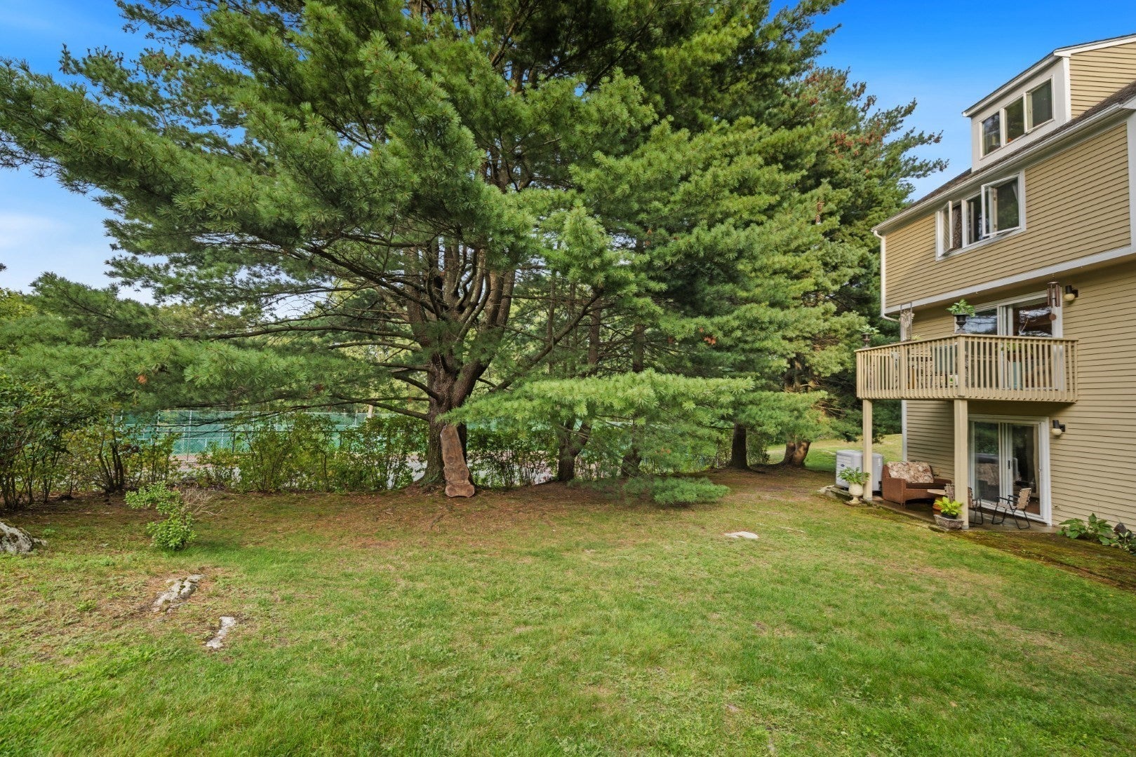 409 Lewis O Gray Dr #409, Saugus, MA Photo #32