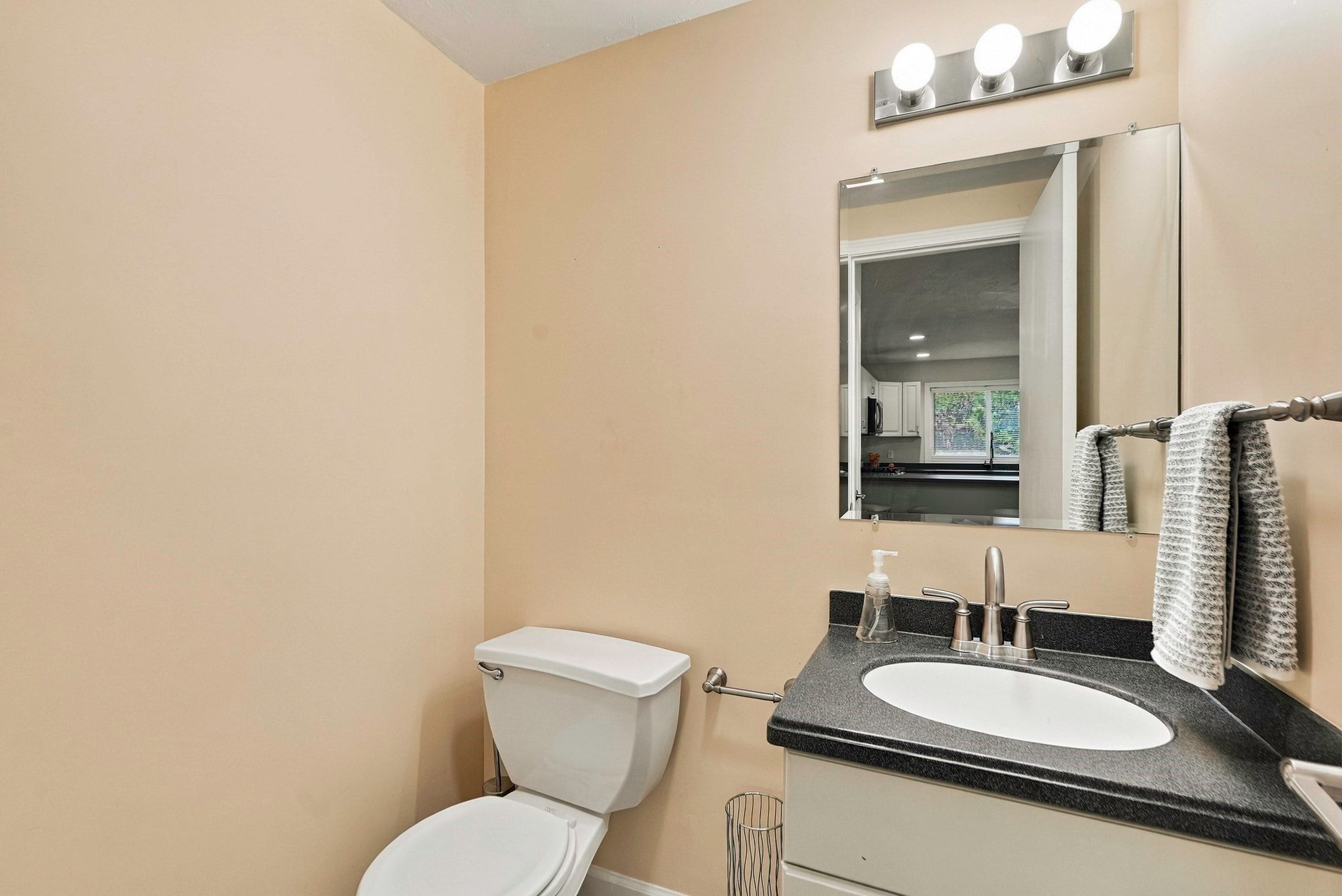 139 Captain Eames Cir #139, Ashland, MA, 139 Captain Eames Cir #139, Ashland, MA Photo #16