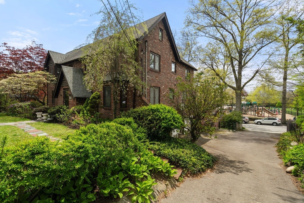 110 Wallis Rd, Brookline, MA, 110 Wallis Rd, Brookline, MA Photo #28