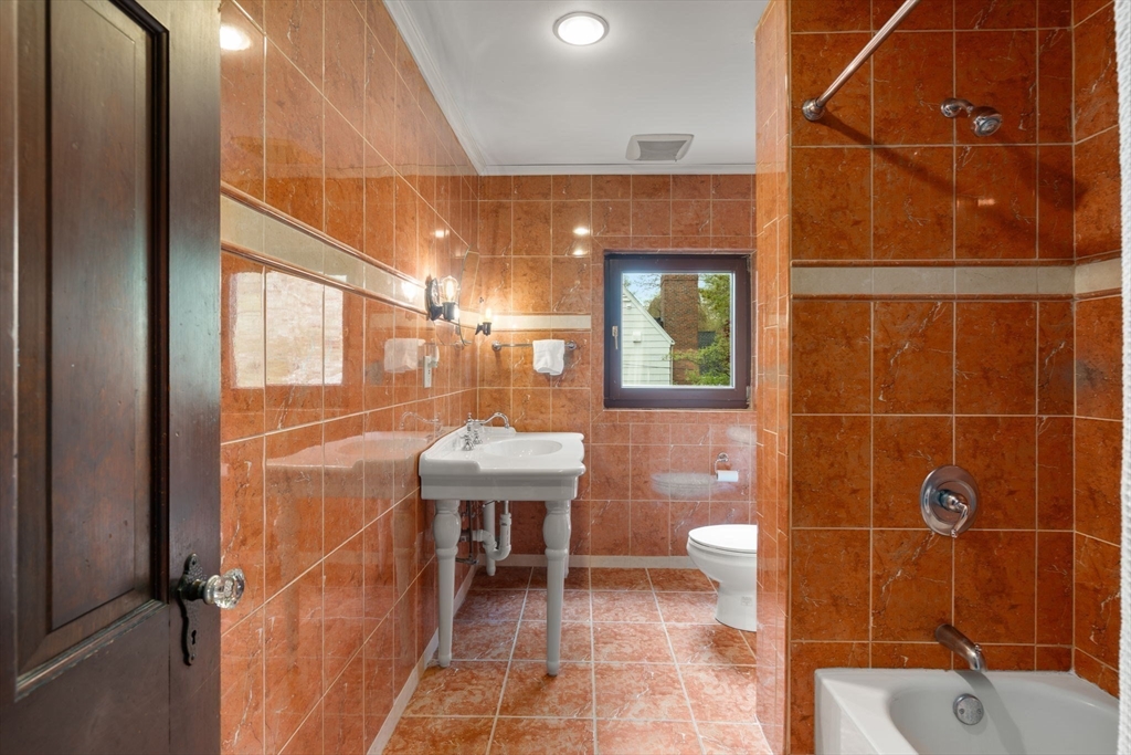 110 Wallis Rd, Brookline, MA, 110 Wallis Rd, Brookline, MA Photo #17