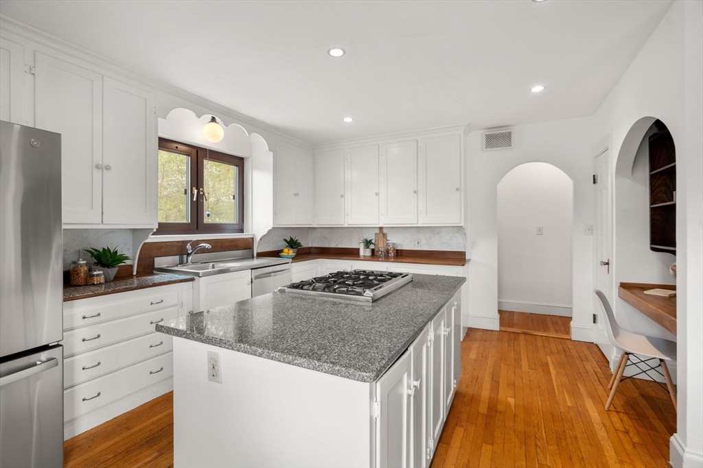 110 Wallis Rd, Brookline, MA, 110 Wallis Rd, Brookline, MA Photo #6