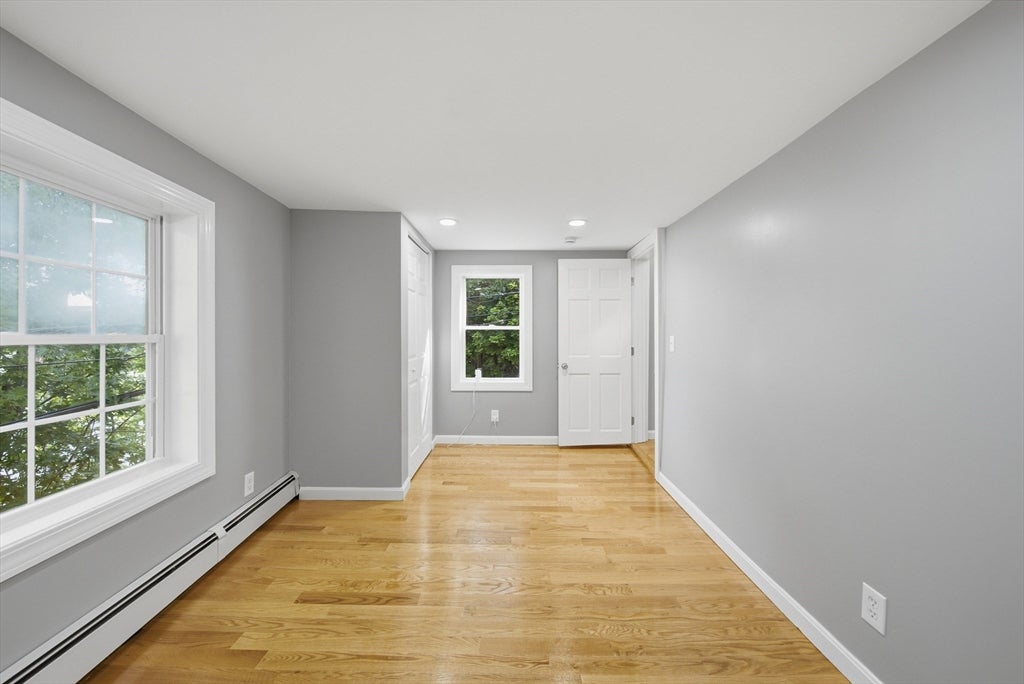 8 Hawkins St, Worcester, MA, 8 Hawkins St, Worcester, MA Photo #9
