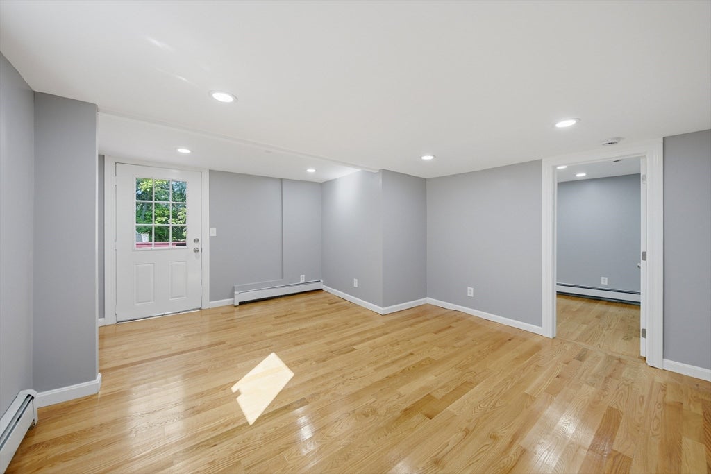 8 Hawkins St, Worcester, MA, 8 Hawkins St, Worcester, MA Photo #6