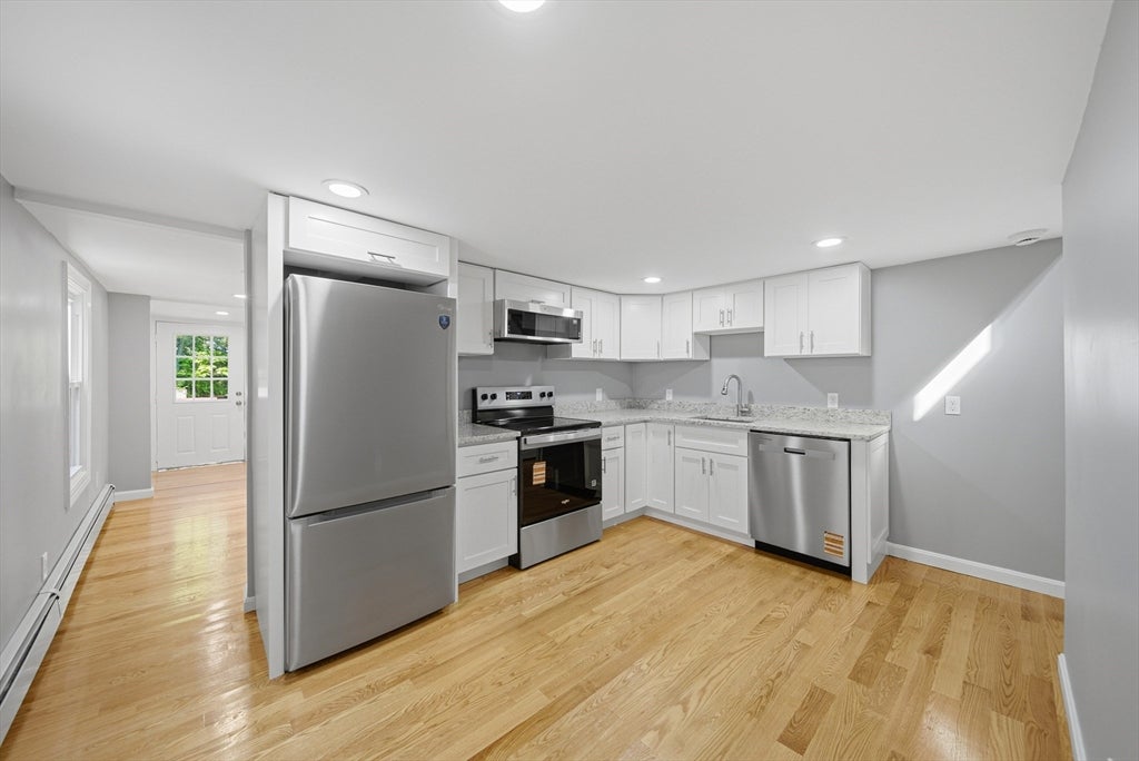 8 Hawkins St, Worcester, MA, 8 Hawkins St, Worcester, MA Photo #3