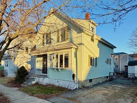 Photo of 302 Maple Street, Lynn, MA 01902 (MLS # 73463079)