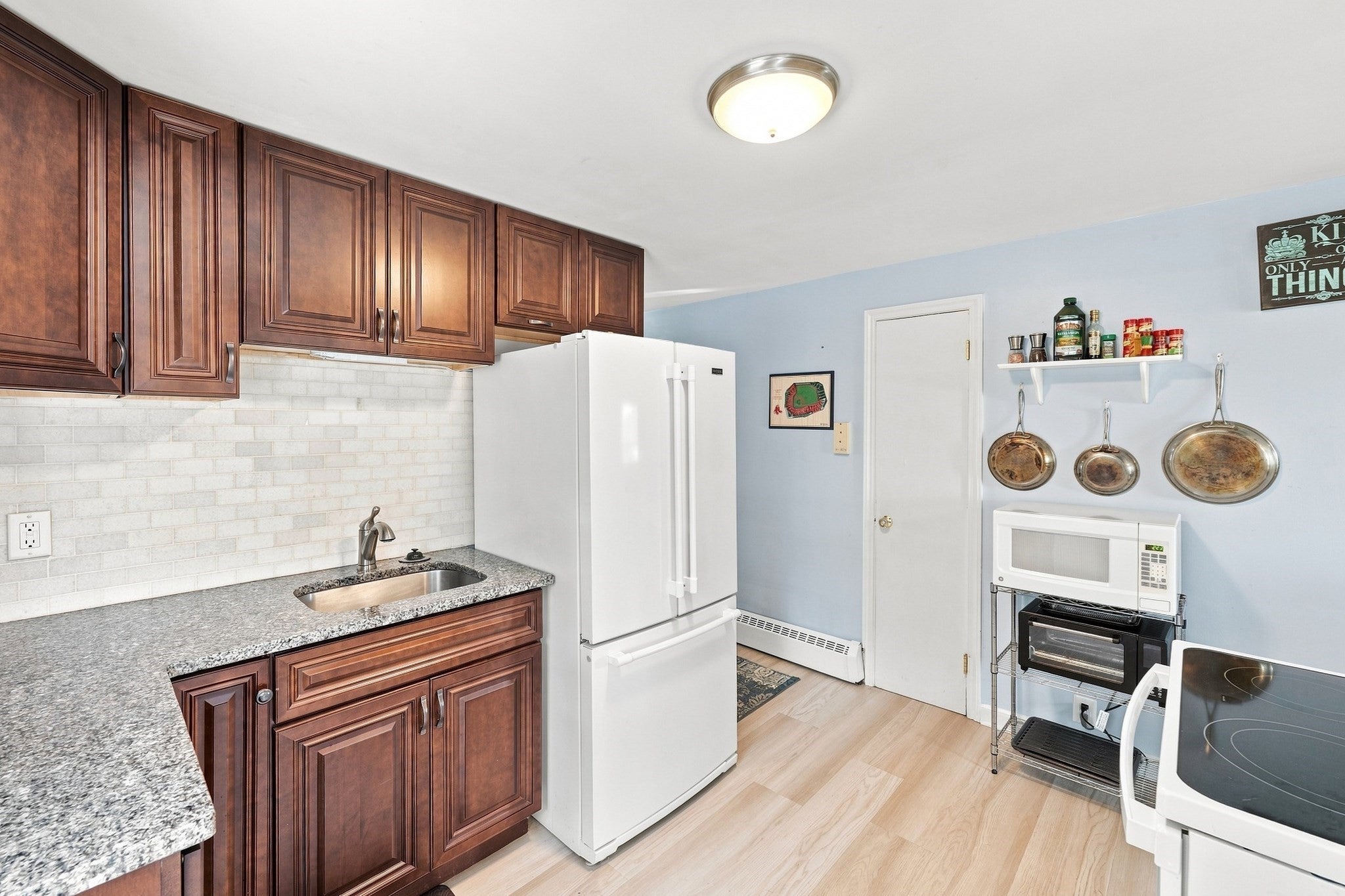 162 Clark St, Worcester, MA, 162 Clark St, Worcester, MA Photo #4