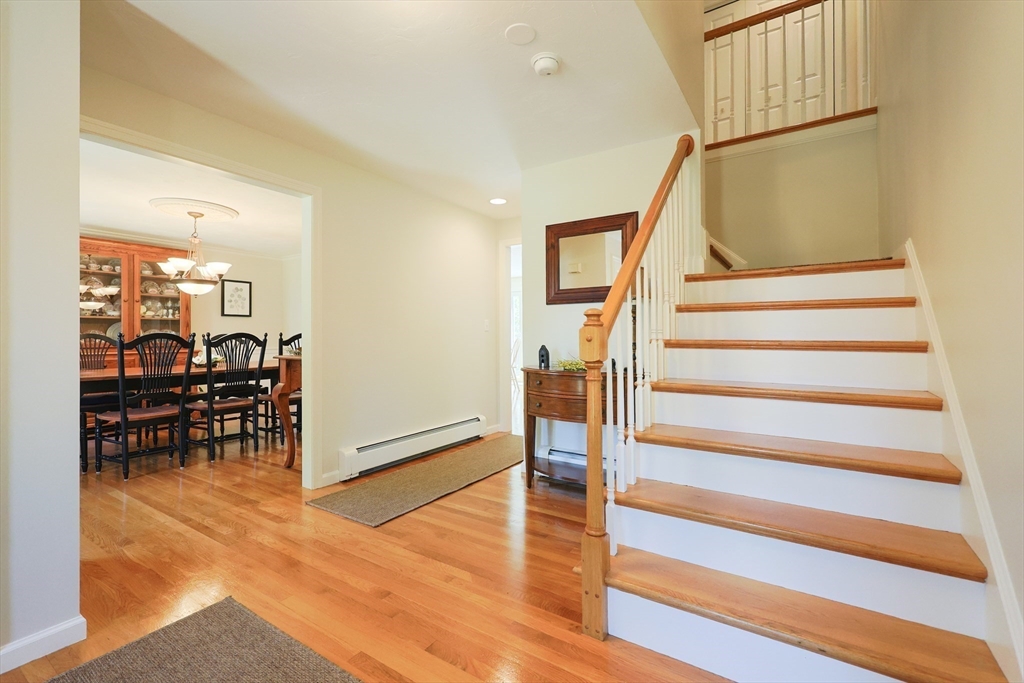 2 David Henry Gardner Ln