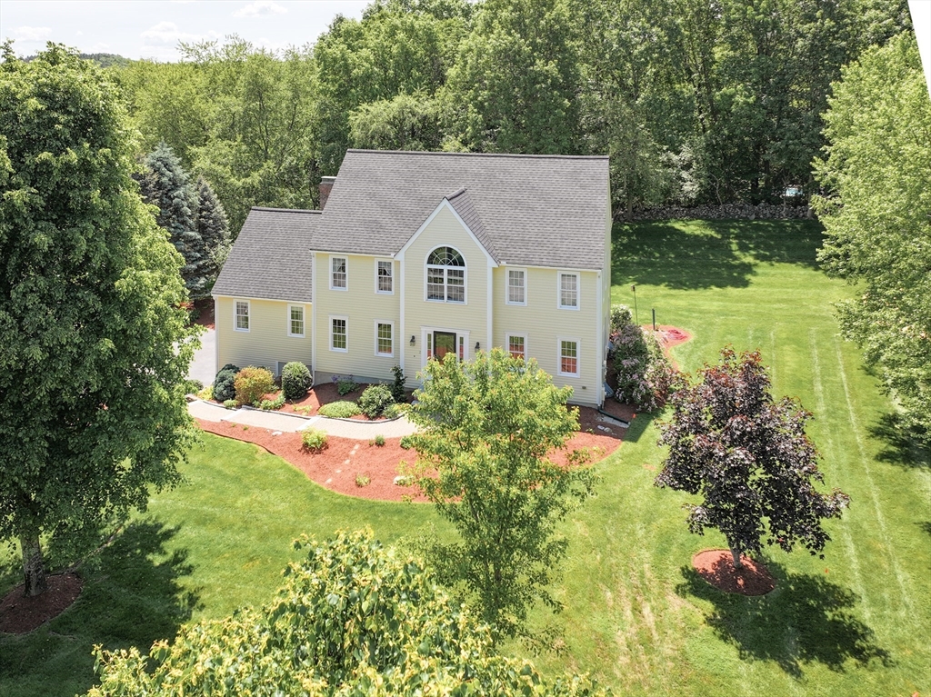 2 David Henry Gardner Ln