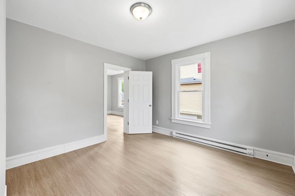 29 Yale St, Springfield, MA Photo #24