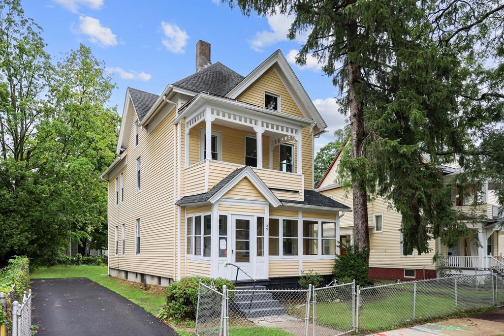 Photo of 29 Yale St, Springfield, MA