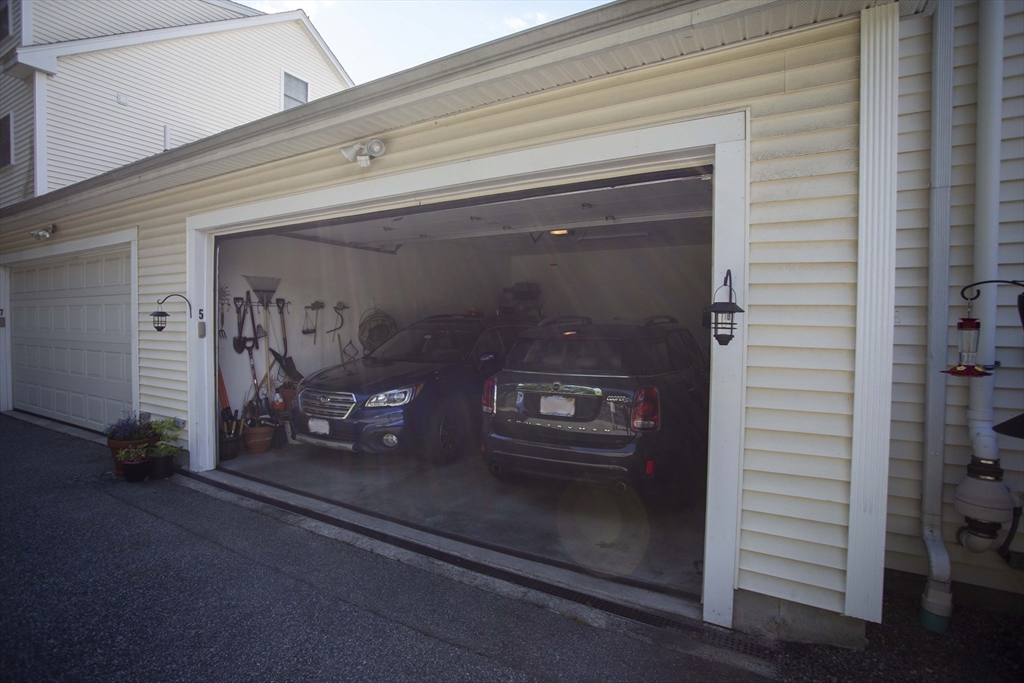 5 Bateman Ct 1-A
