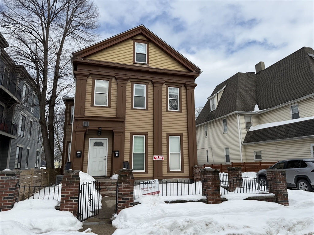 102 Mount Pleasant Ave