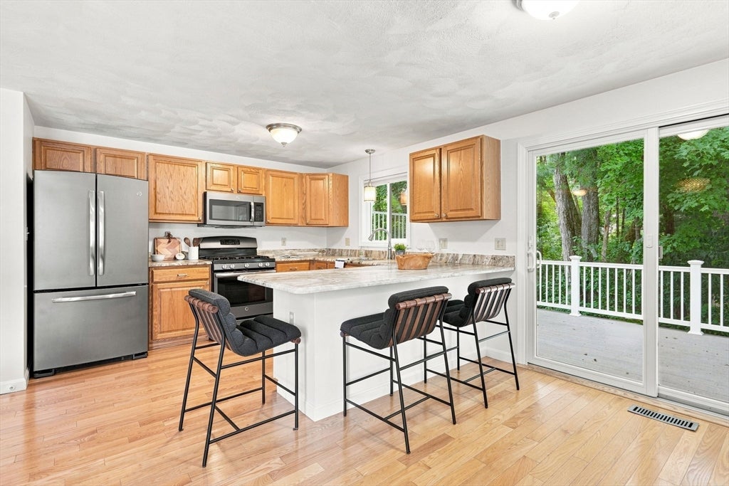 901 Sandy Lane, Wilmington, MA Photo #7