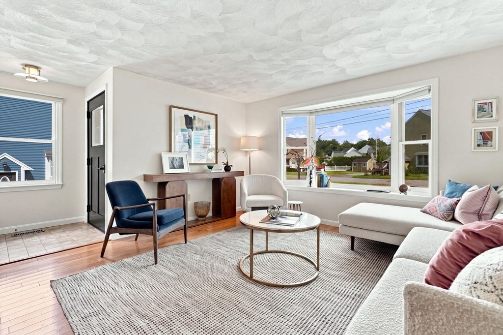901 Sandy Lane, Wilmington, MA Photo #3