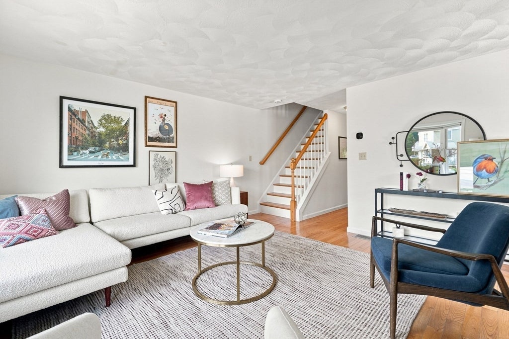 901 Sandy Lane, Wilmington, MA Photo #4