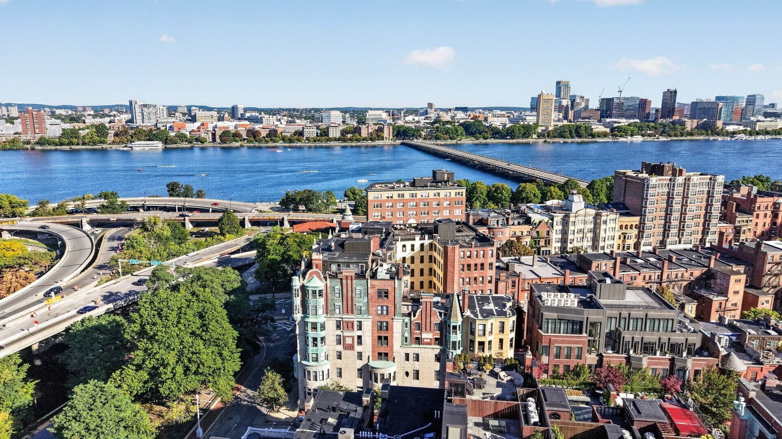 4 Charlesgate East 402
